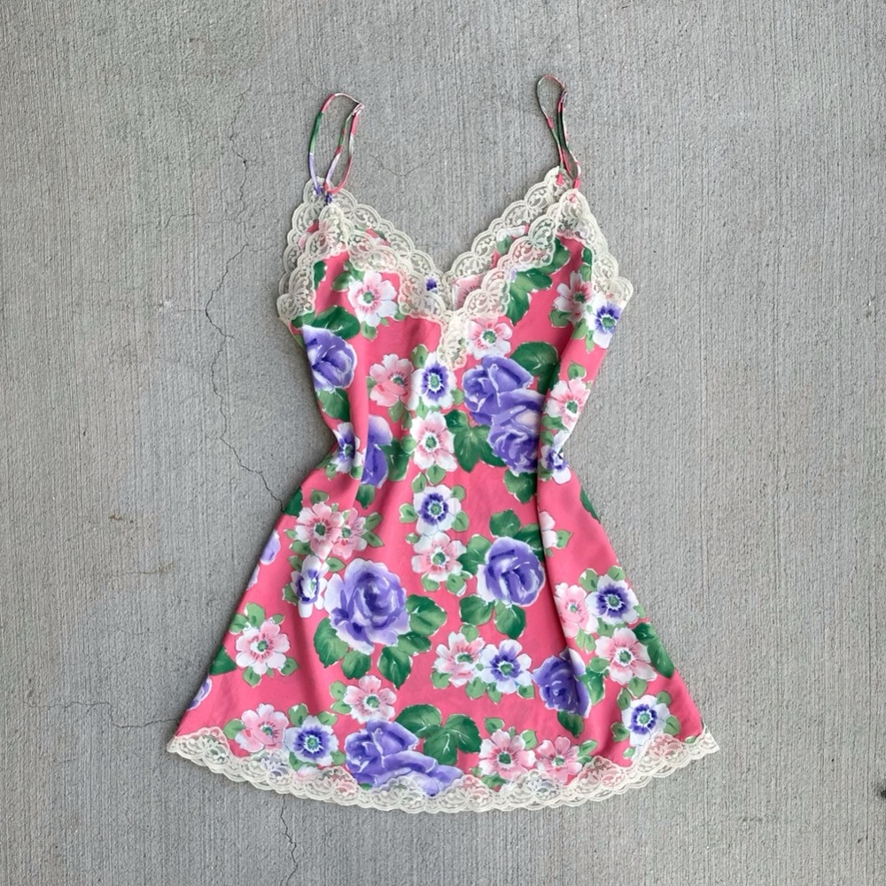 vintage gold label victoria’s secret floral slip